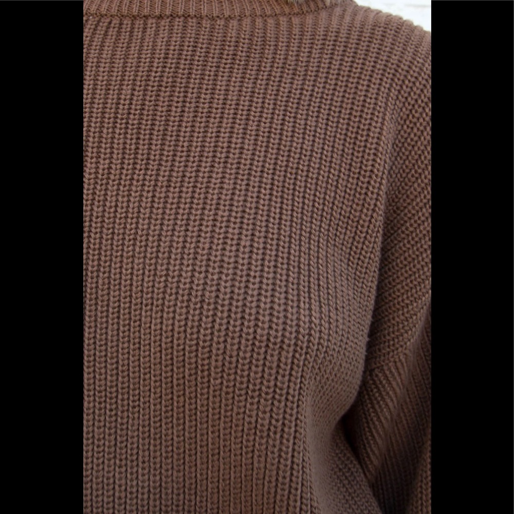 Brandy Melville brown zoey sweater - Picture 4 of 5